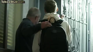 Taboo shabby twink assfucked by his DILF stepdaddy till cum